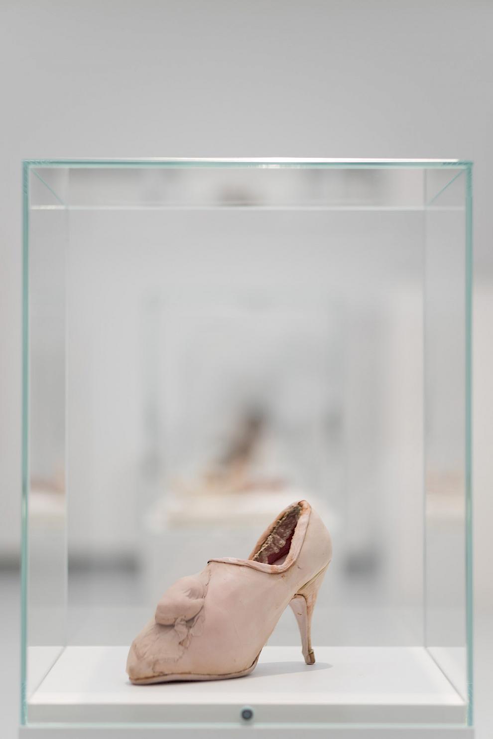 Birgit Jürgenssen. Ich bin. Installationsansicht. Kunsthalle Tübingen, 2018. Foto: Ulrich Metz