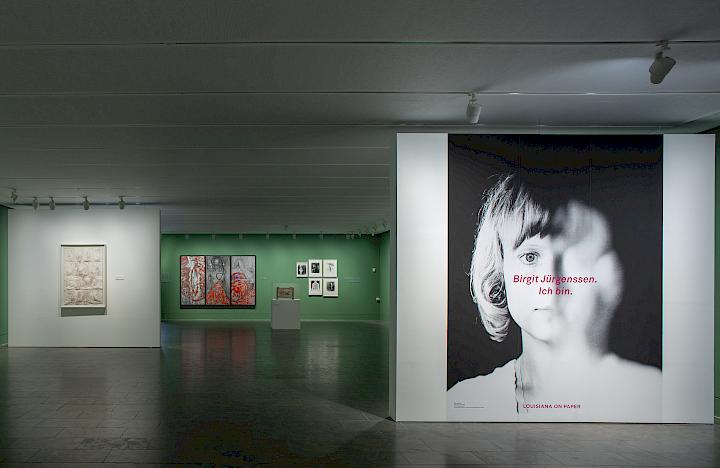 Birgit Jürgenssen. ICH BIN / I AM. Ausstellungsansicht. Louisiana Museum of Modern Art, 2019. Foto: Poul Buchard / Brøndum & Co.